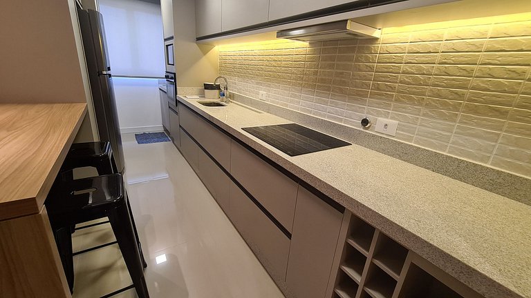 Apartamento Studio no último andar no CENTRO de FOZ com lind