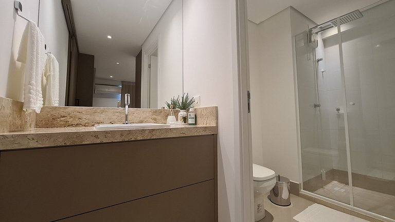Apartamento Studio no último andar no CENTRO de FOZ com lind