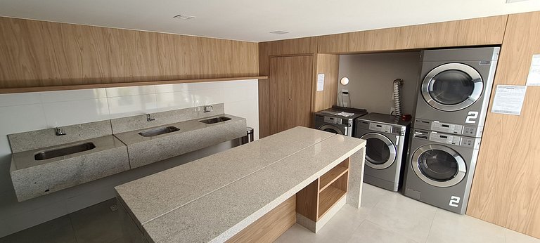 Apartamento Studio no último andar no CENTRO de FOZ com lind