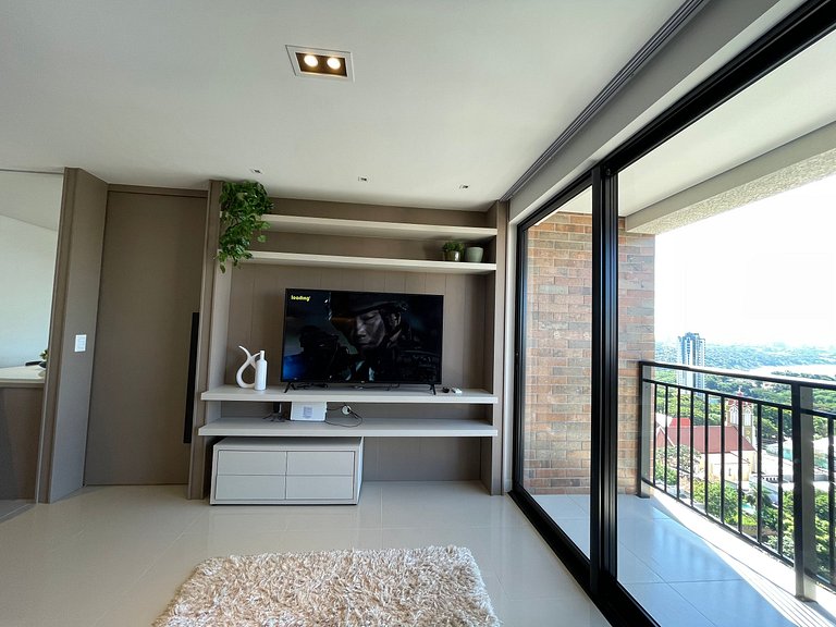 Apartamento Studio no último andar no CENTRO de FOZ com lind