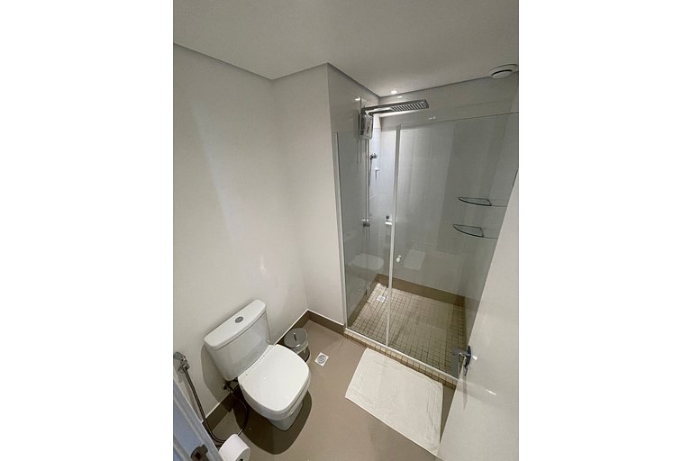 Apartamento Studio no último andar no CENTRO de FOZ com lind