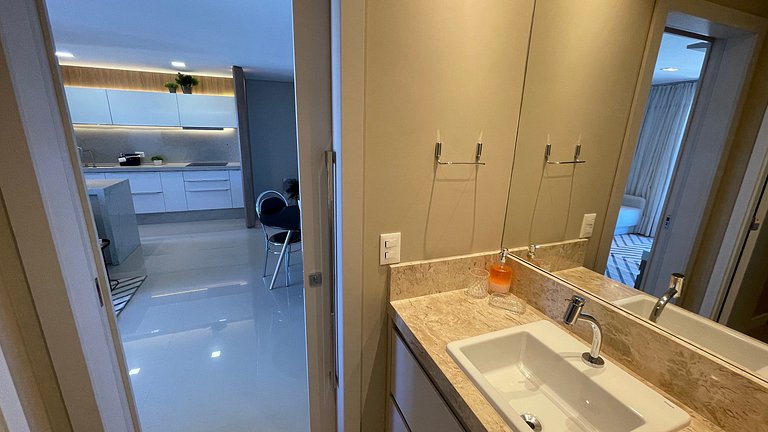 Studio no último andar no CENTRO de FOZ com vista para o rio