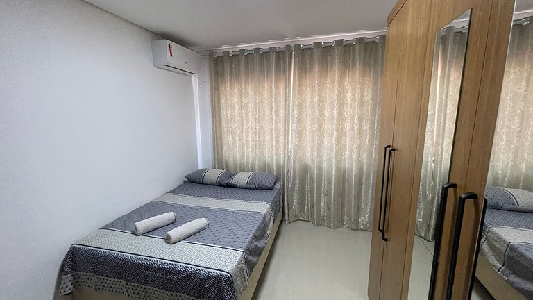 Apt com Suíte em Foz - Garagem