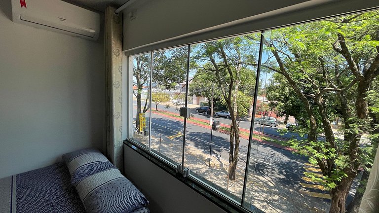 Apt com Suíte em Foz - Garagem