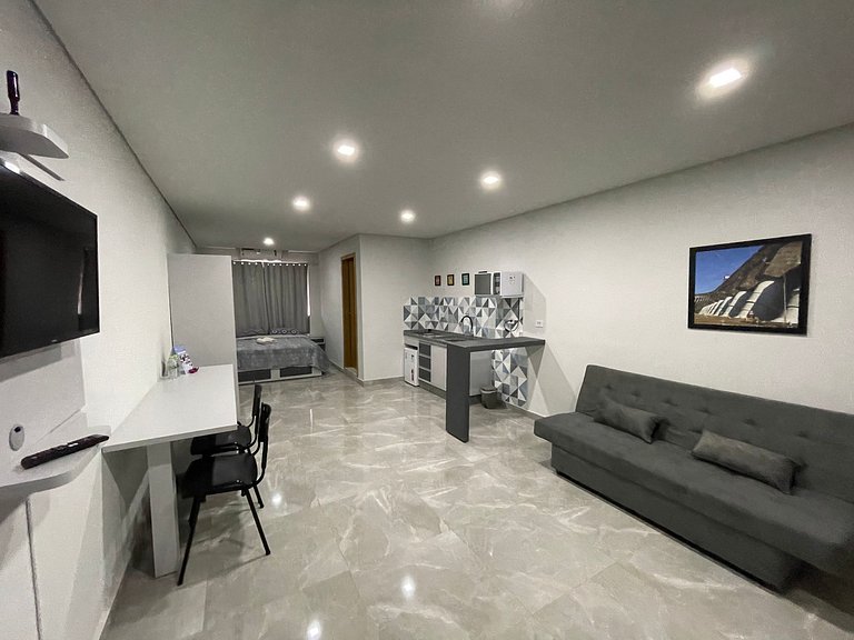 Novíssimo apartamento Studio a poucos passos do Paraguai - V