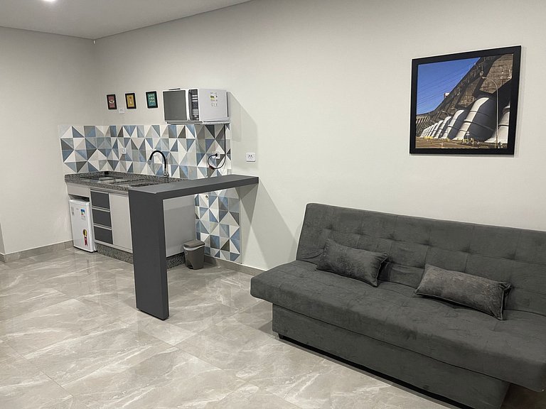 Novíssimo apartamento Studio a poucos passos do Paraguai - V