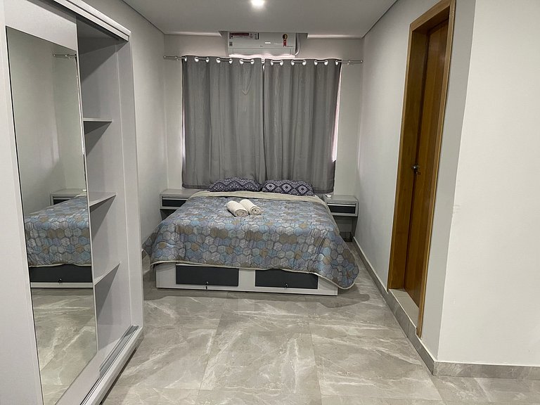 Novíssimo apartamento Studio a poucos passos do Paraguai - V