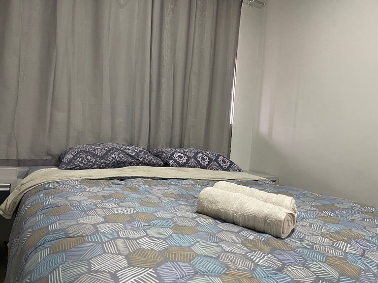 Novíssimo apartamento Studio a poucos passos do Paraguai - V