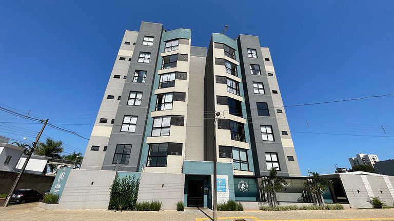 Amplo e novo apartamento a poucos passos do Shopping JL - Ce