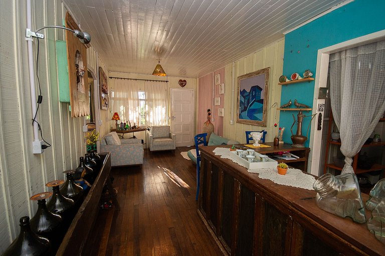 Casa de Madeira Histórica - Vila Yolanda