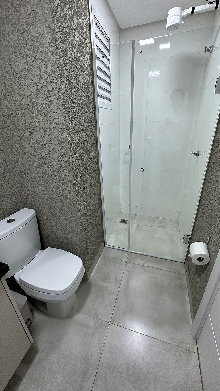 Novo apartamento confortável no centro de Foz