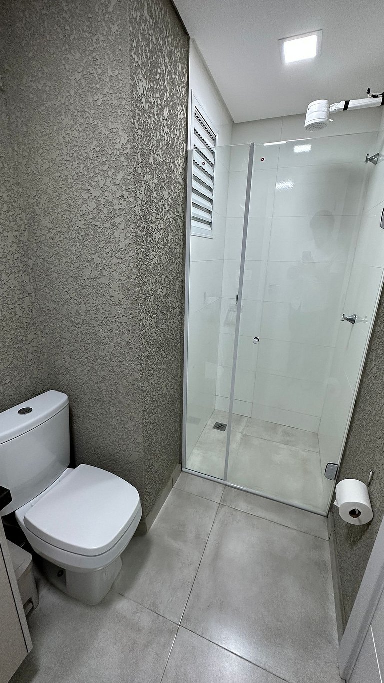 Novo apartamento confortável no centro de Foz