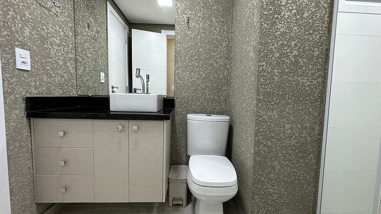 Novo apartamento confortável no centro de Foz