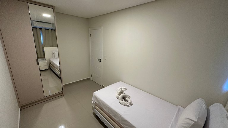 Apt 2 Quartos com Churrasqueira - Centro