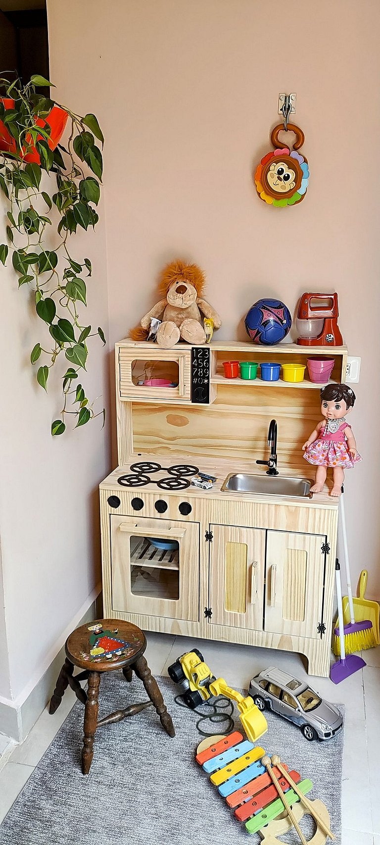 Apto c/ Jardim -Bela decoração - Ideal para criança
