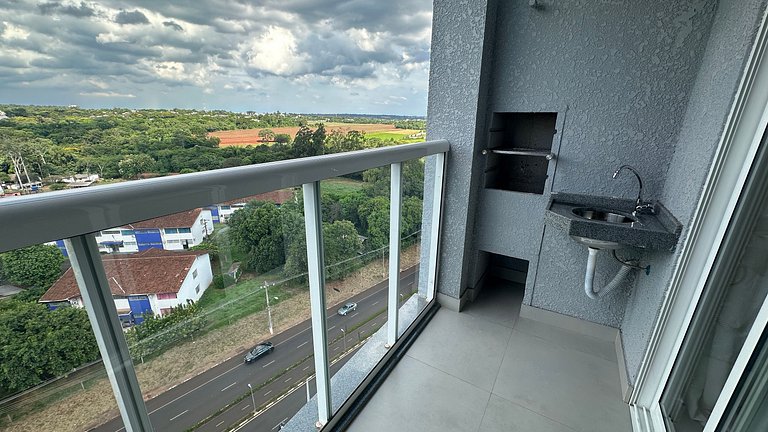 Apt com Suíte e Churrasqueira - Eldorado