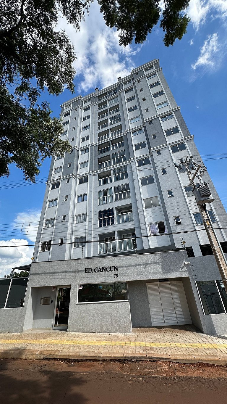 Novo e lindo apartamento na região central de Foz