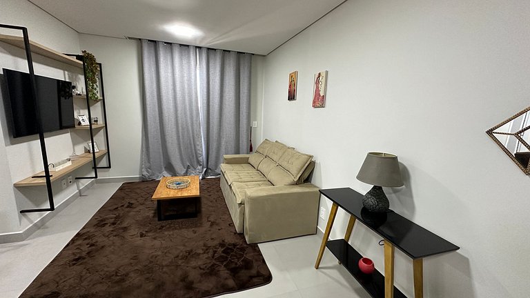 Apartamento novo e confortável na região central de Foz