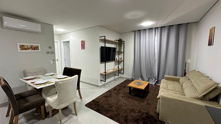 Apartamento novo e confortável na região central de Foz
