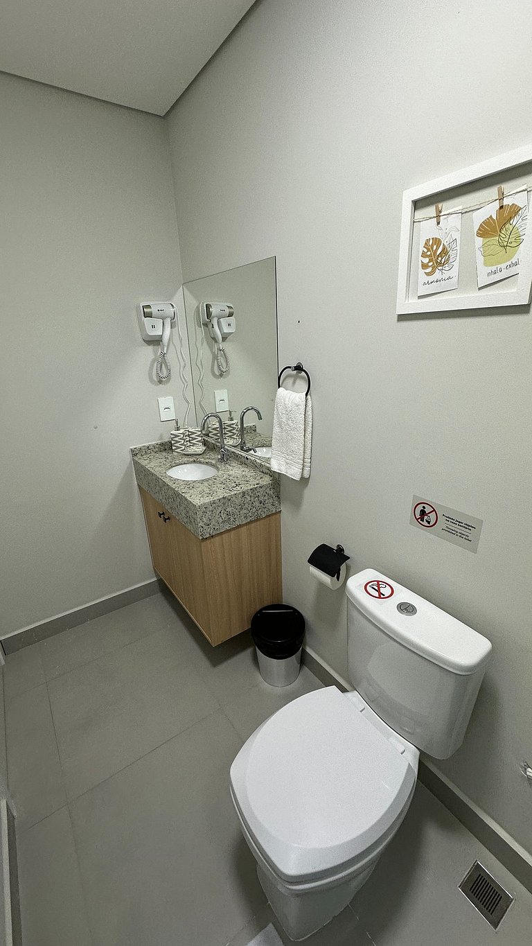 Apartamento novo e confortável na região central de Foz