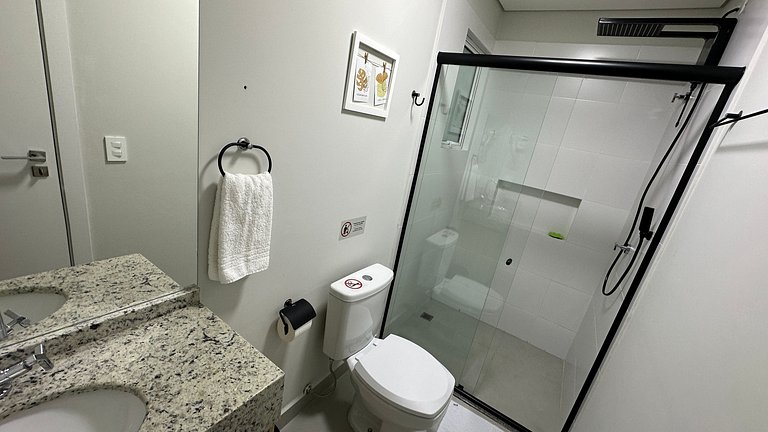 Apartamento novo e confortável na região central de Foz