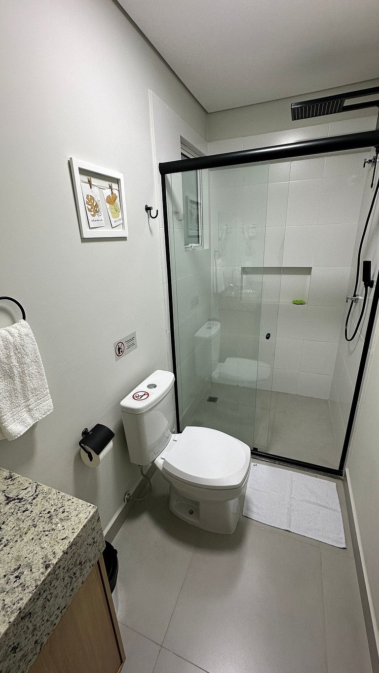Apartamento novo e confortável na região central de Foz