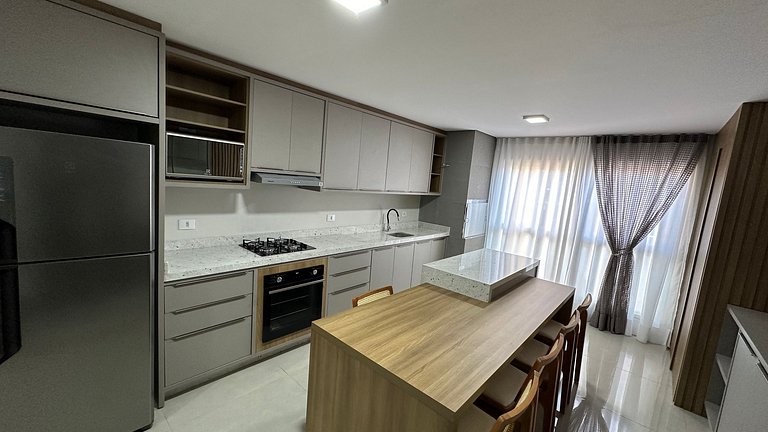Novo e moderno apt ao lado do Shopping - Centro