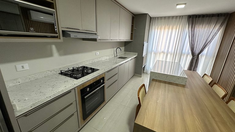 Novo e moderno apt ao lado do Shopping - Centro