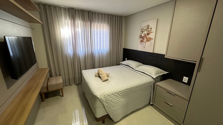 Apt 2 Quartos ao lado do Shopping - Centro