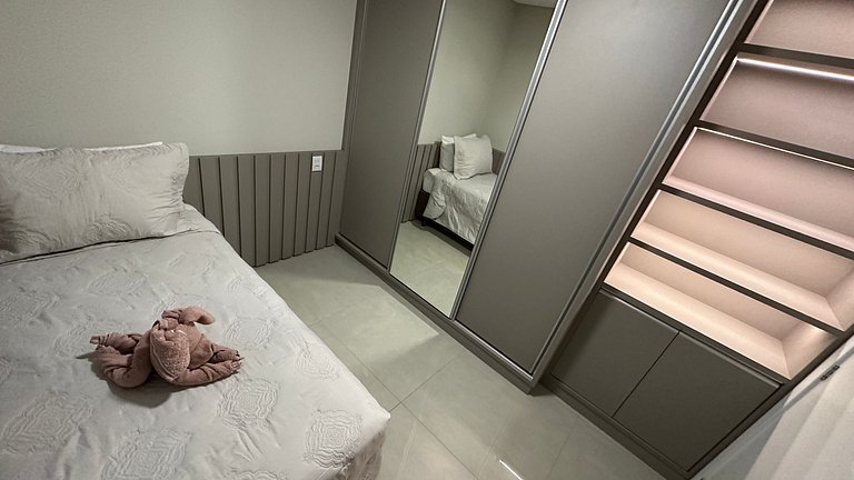 Apt 2 Quartos ao lado do Shopping - Centro