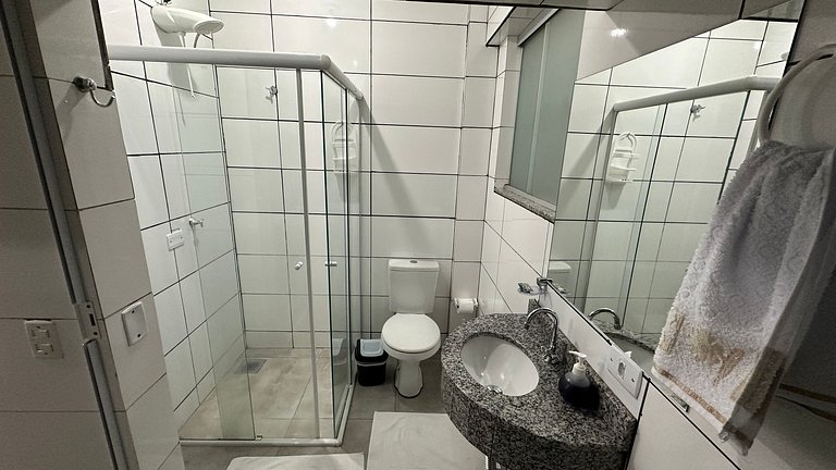 Apt Central 3 Quartos com Garagem - Foz