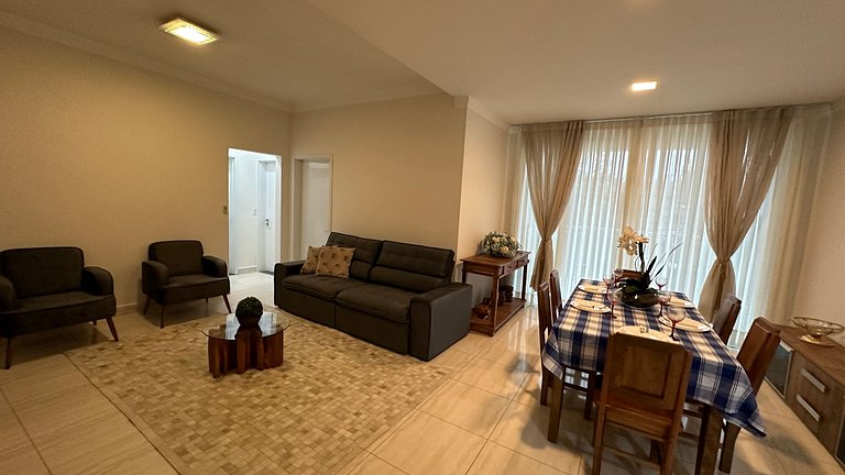 Lindo apt com varanda Gourmet no Centro de Foz