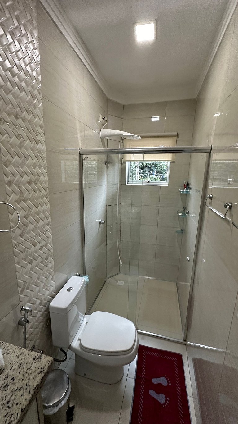 Lindo apt com varanda Gourmet no Centro de Foz