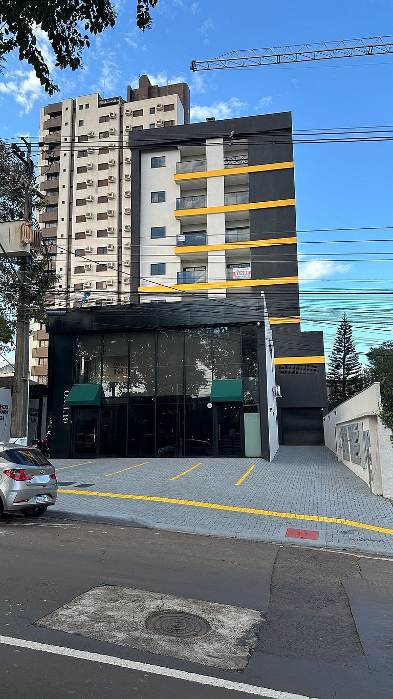 Apt Compacto no Centro com Garagem - Ferrara