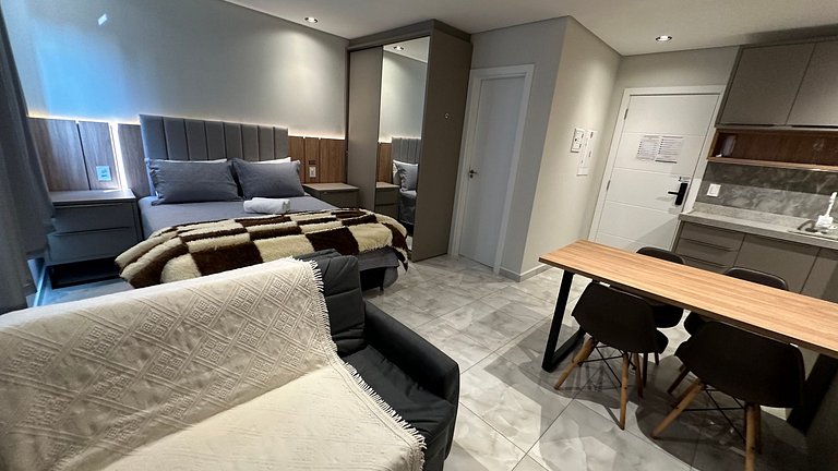Apt Compacto no Centro com Garagem - Ferrara