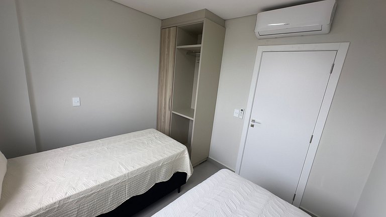Apt em Foz - Churrasqueira e Garagem