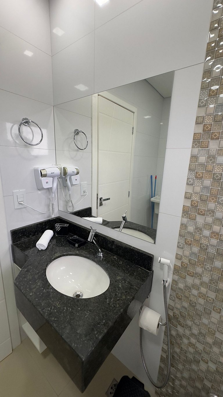 Apt Equipado em Foz - Garagem