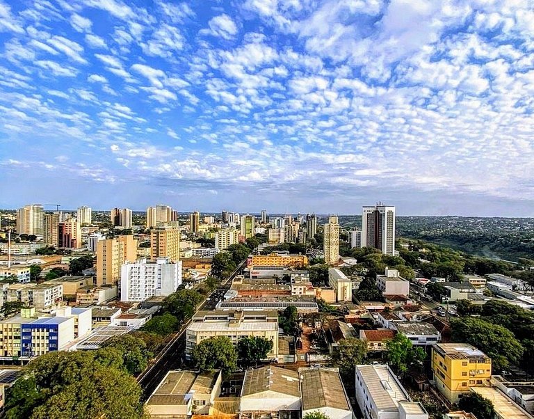 Apt com acessibilidade no último andar com linda vista no ce