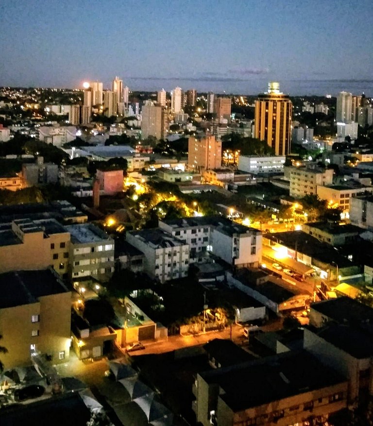 Apt com acessibilidade no último andar com linda vista no ce