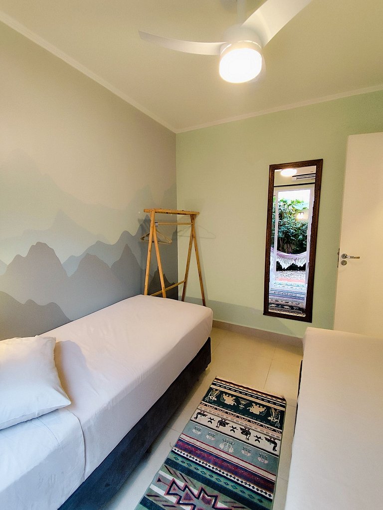 Apto c/ Jardim -Bela decoração - Seguro para criança