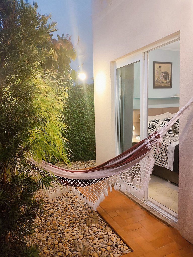 Apto c/ Jardim -Bela decoração - Seguro para criança