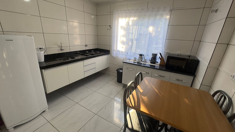 Conforto e praticidade em hospedagem para famílias