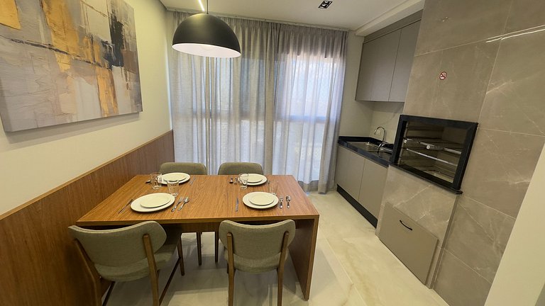Apt Alto Padrão 19o Andar com Vista - Centro