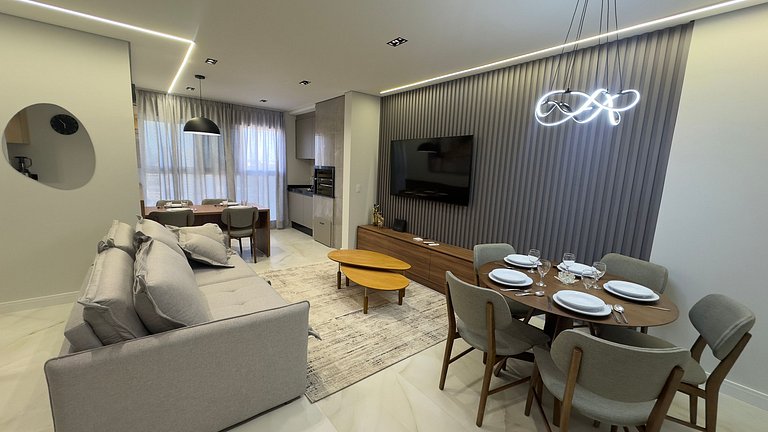 Apt Alto Padrão 19o Andar com Vista - Centro