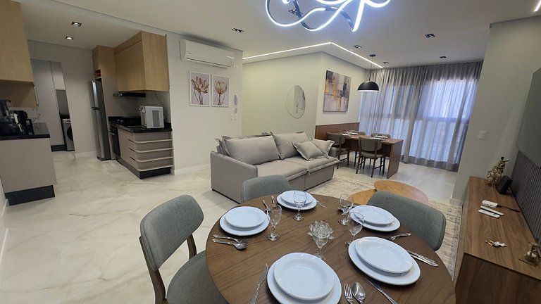 Apt Alto Padrão 19o Andar com Vista - Centro