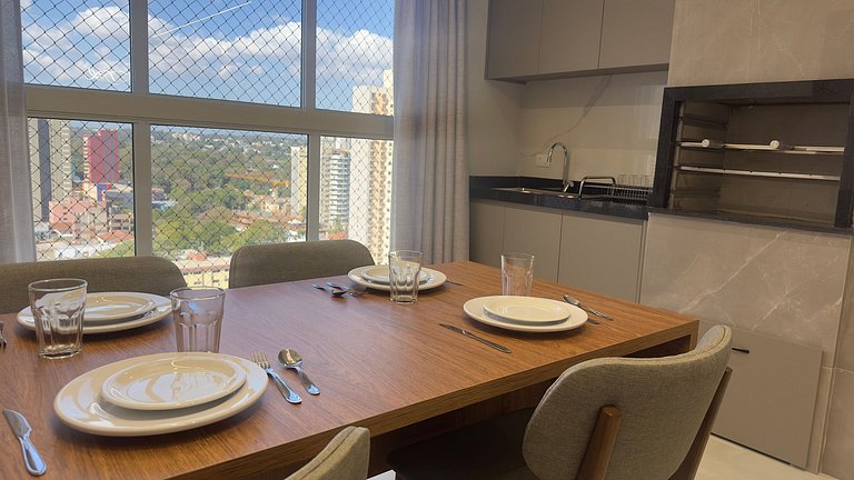 Apt Alto Padrão 19o Andar com Vista - Centro