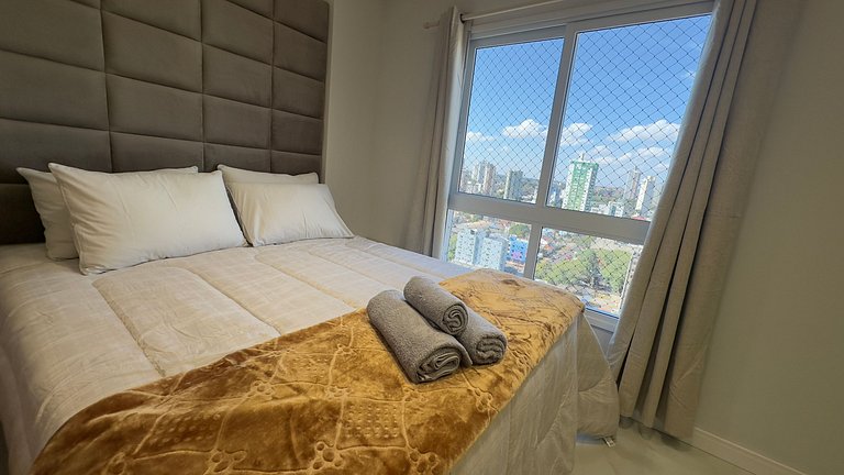 Apt Alto Padrão 19o Andar com Vista - Centro