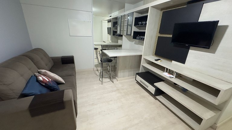 Apt 2 Quartos na Av. Paraná - Portaria 24h