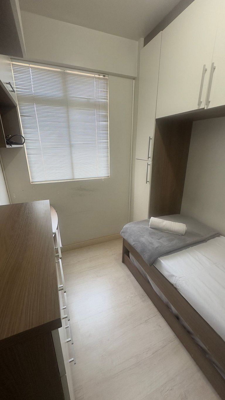 Apt 2 Quartos na Av. Paraná - Portaria 24h