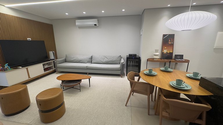 Conforto e Estilo no Coração de Foz – 4 Pessoas